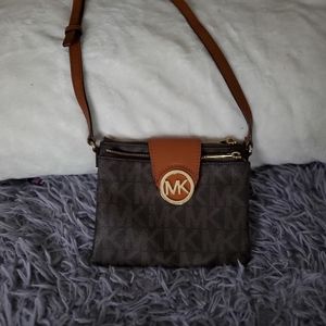 MICHAEL KORS CROSSBODY BAG
